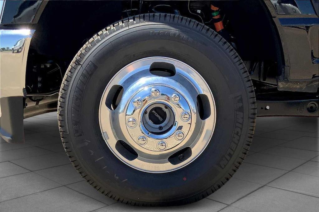 new 2025 Ford F-350 car, priced at $78,275