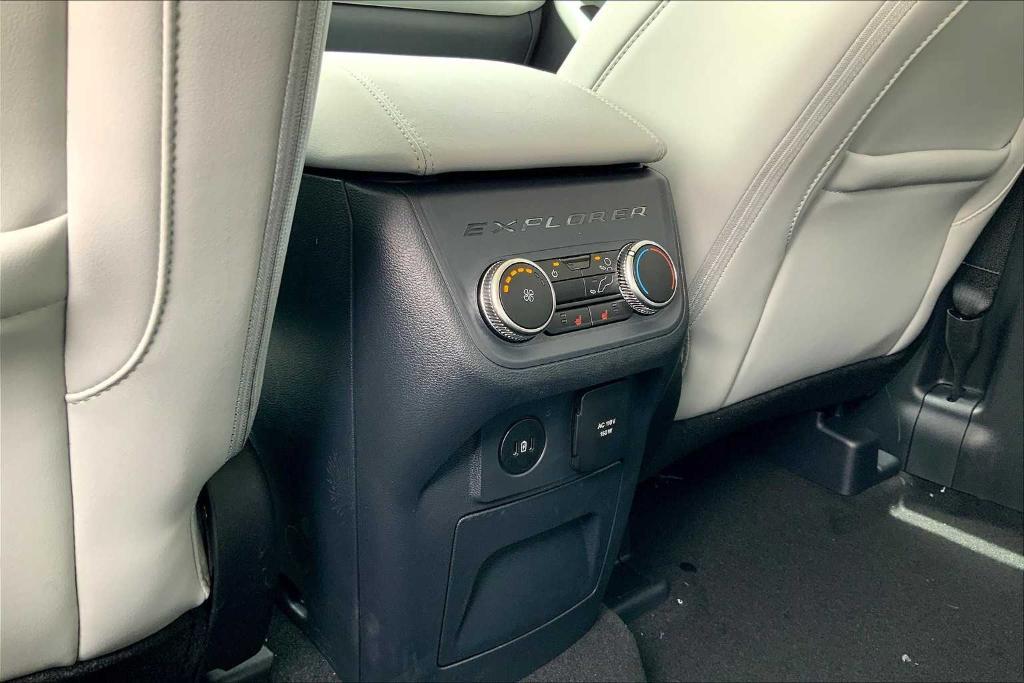 new 2025 Ford Explorer car, priced at $58,580