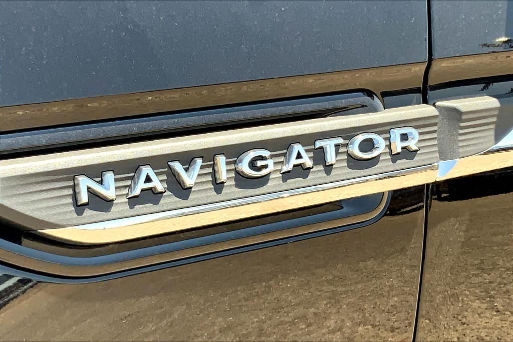 new 2024 Lincoln Navigator car, priced at $95,780