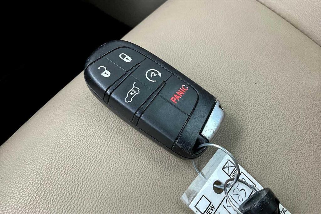 used 2020 Jeep Grand Cherokee car, priced at $21,534