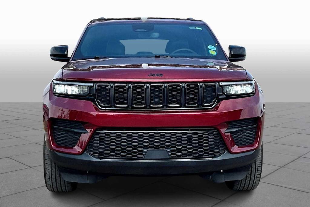 used 2024 Jeep Grand Cherokee car, priced at $33,292