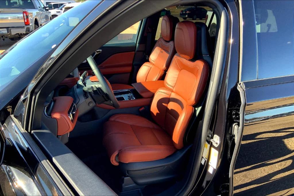 new 2025 Lincoln Aviator car, priced at $80,410