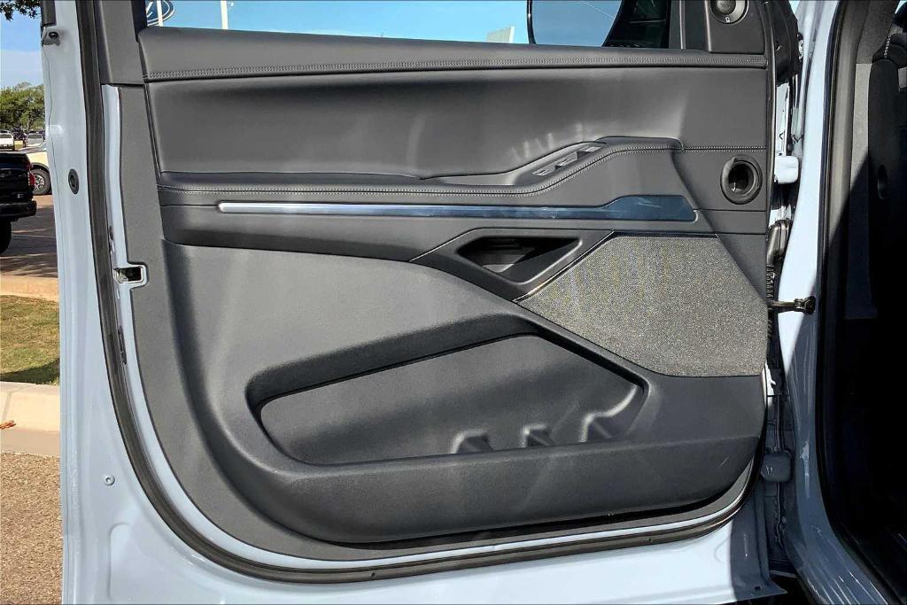 new 2025 Lincoln Navigator L car, priced at $106,615