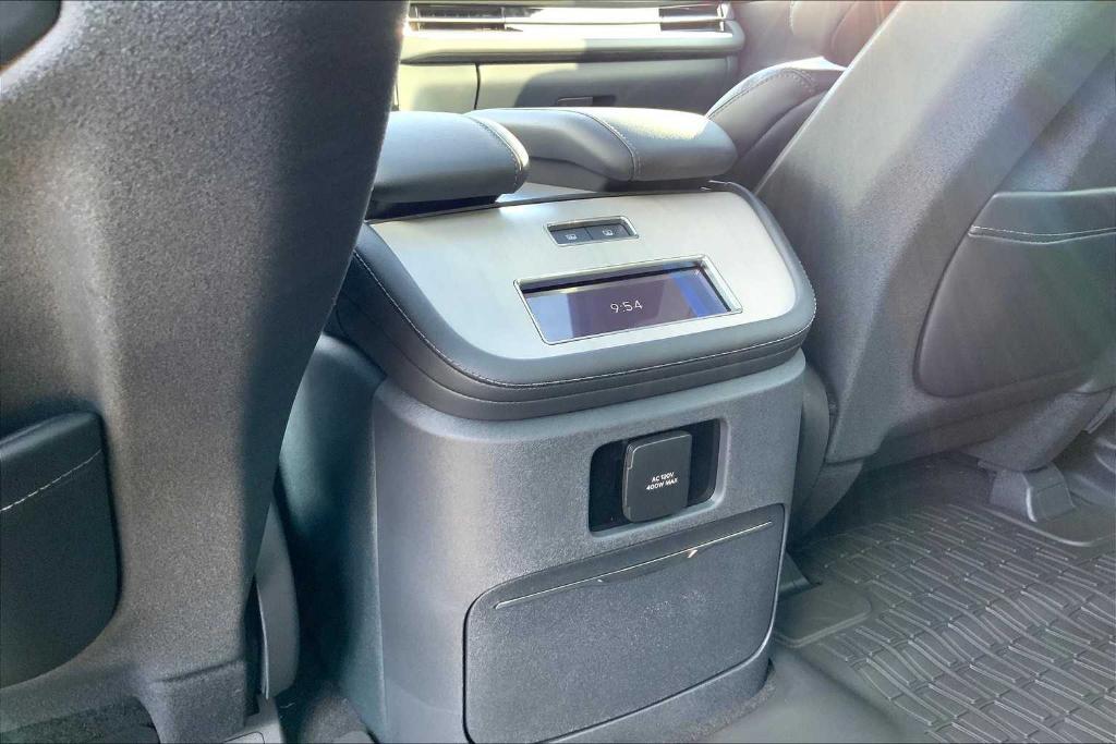 new 2025 Lincoln Navigator L car, priced at $106,615