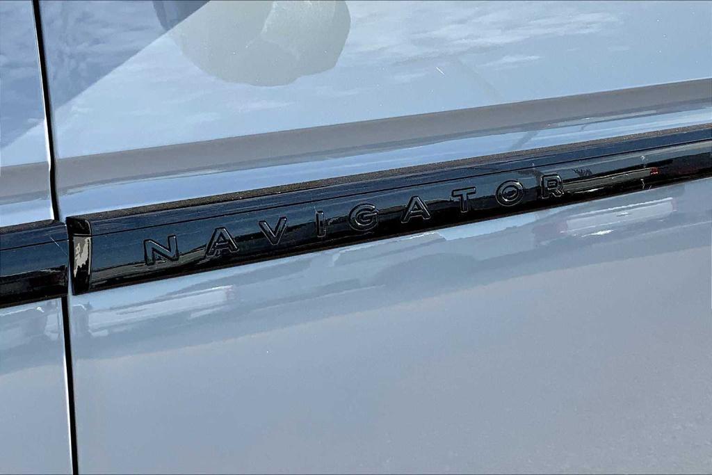 new 2025 Lincoln Navigator L car, priced at $106,615