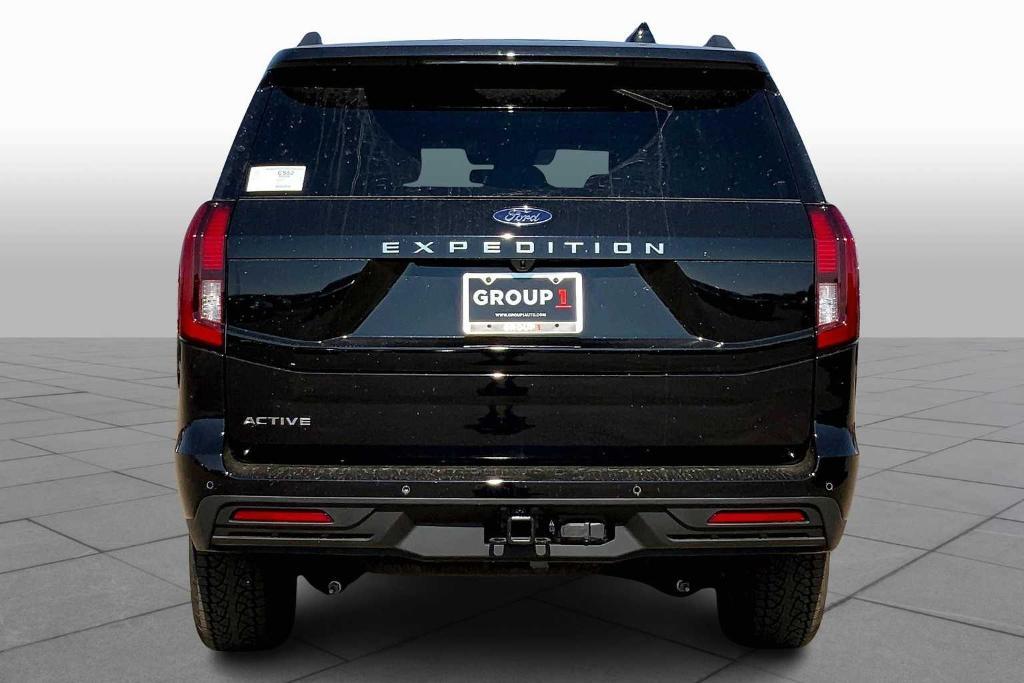 new 2025 Ford Expedition car, priced at $70,230