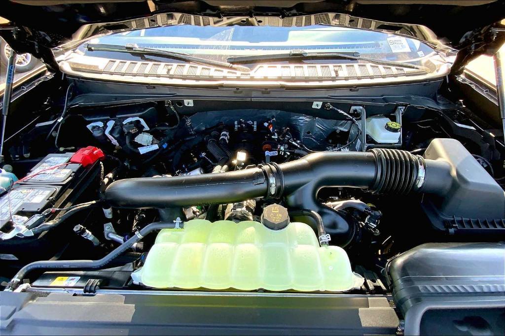 new 2025 Ford Expedition car, priced at $70,230
