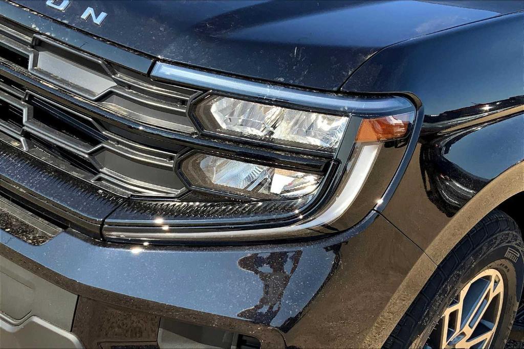 new 2025 Ford Expedition car, priced at $70,230