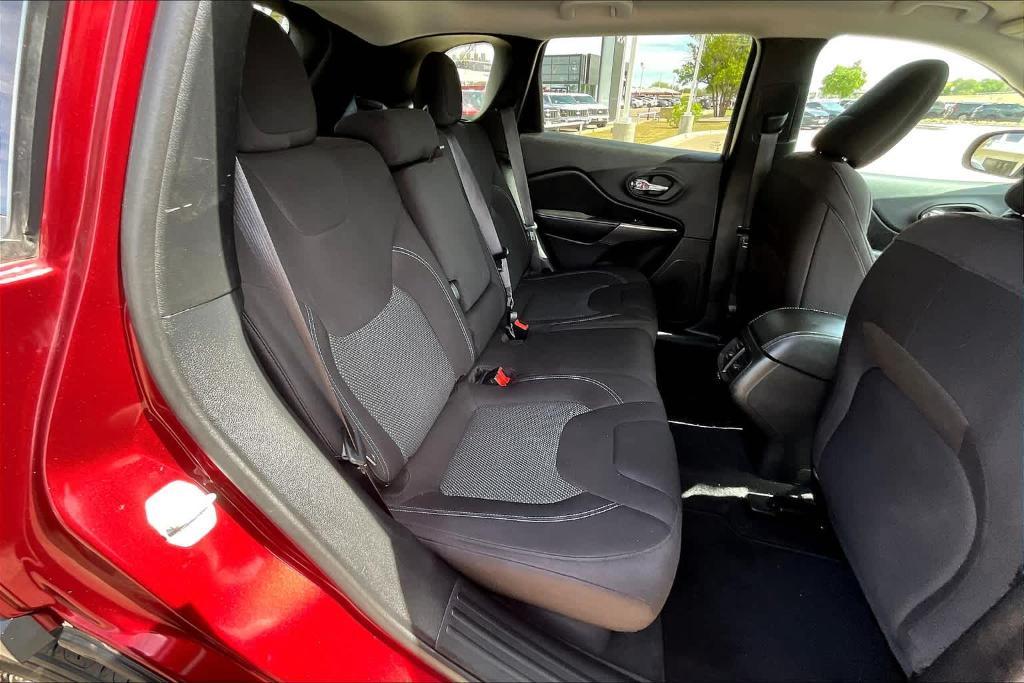 used 2020 Jeep Cherokee car, priced at $17,819