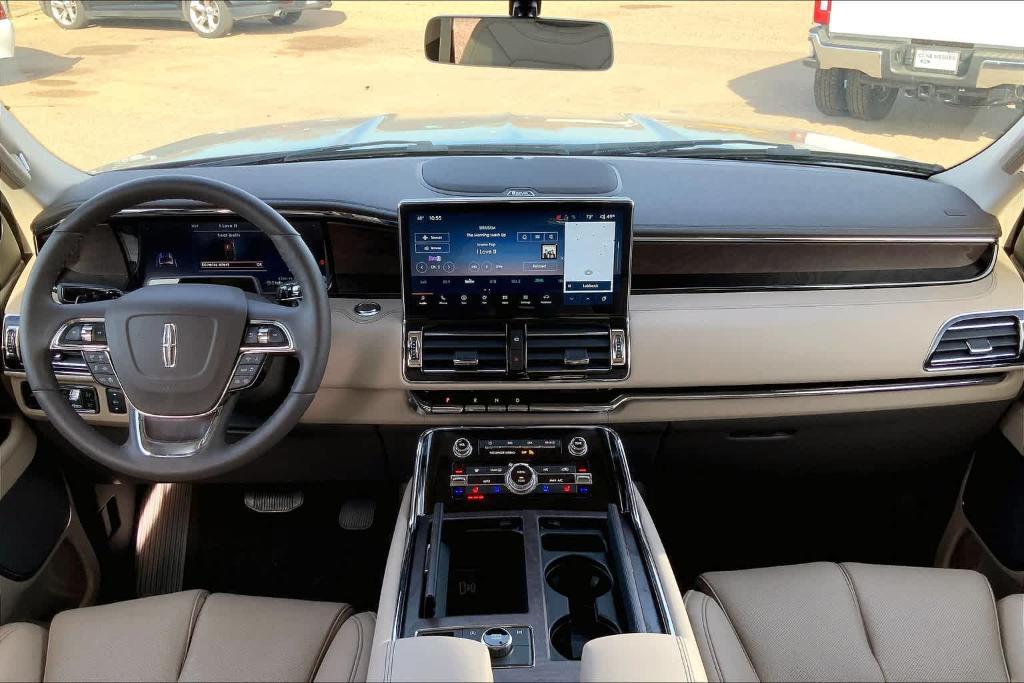 new 2024 Lincoln Navigator car, priced at $83,510