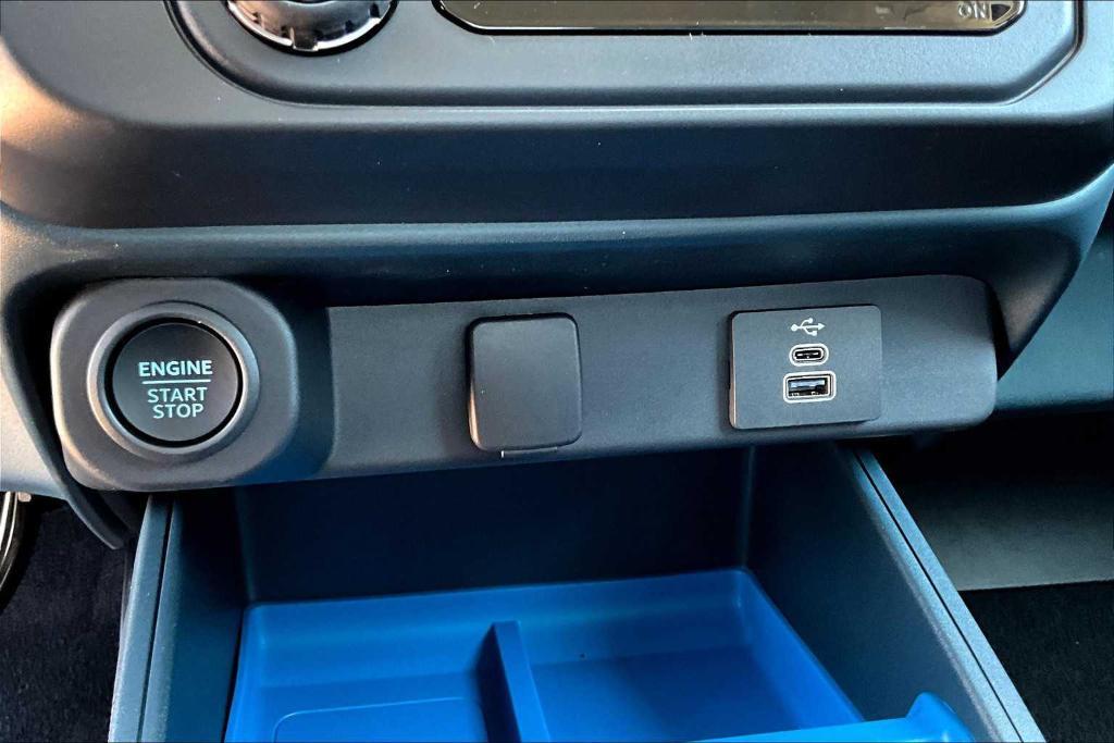 new 2025 Ford Maverick car, priced at $30,840