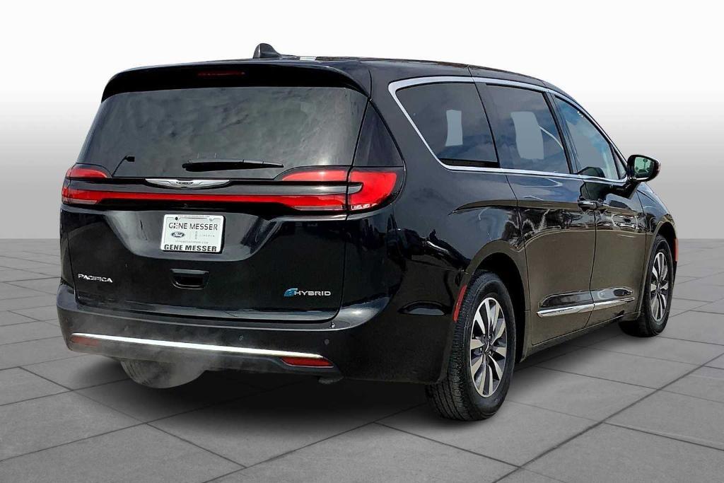 used 2023 Chrysler Pacifica Hybrid car, priced at $29,212