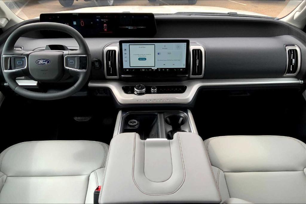 new 2025 Ford Expedition Max car, priced at $74,725