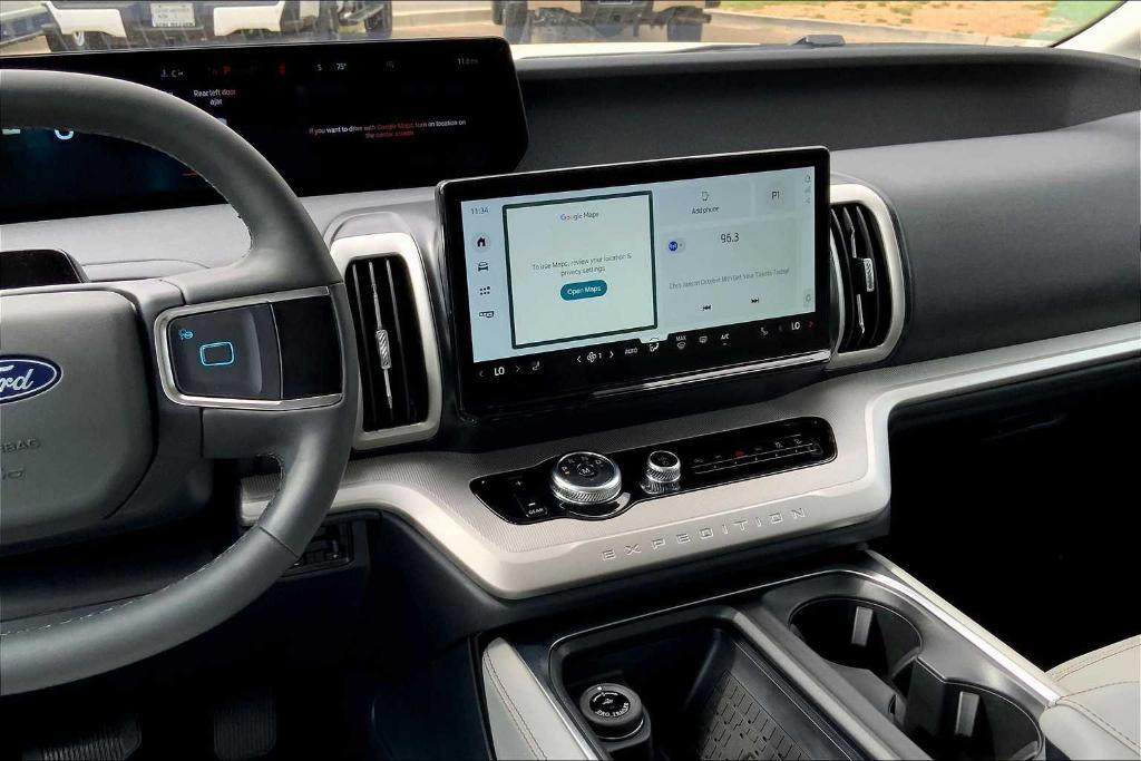 new 2025 Ford Expedition Max car, priced at $74,725