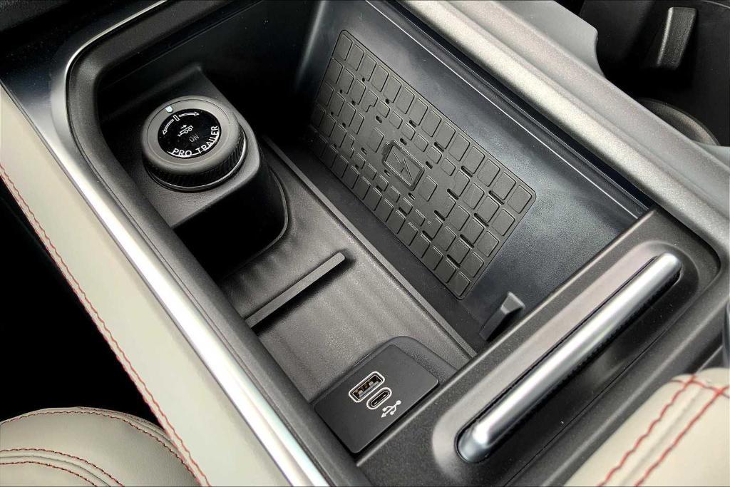 new 2025 Ford Expedition Max car, priced at $74,725