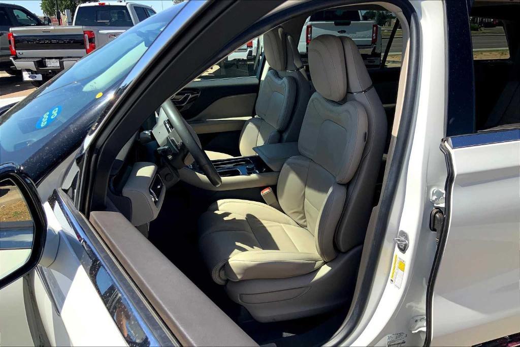 used 2021 Lincoln Aviator car, priced at $40,347