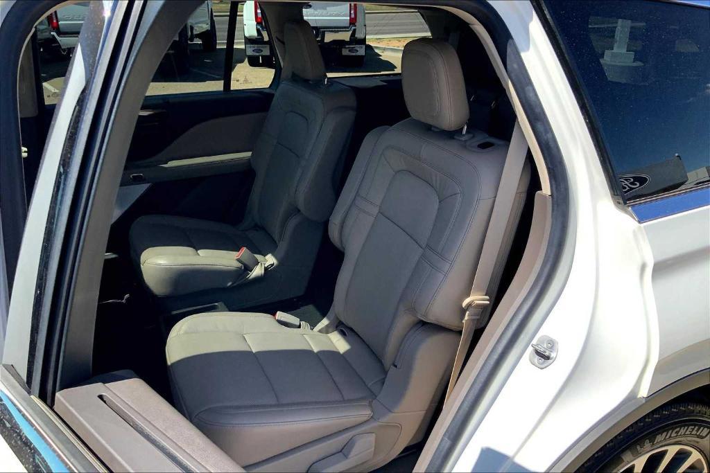 used 2021 Lincoln Aviator car, priced at $40,347