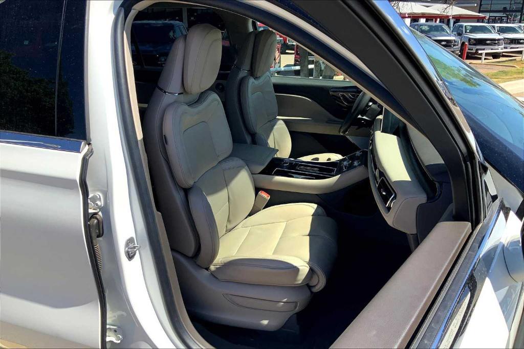 used 2021 Lincoln Aviator car, priced at $40,347