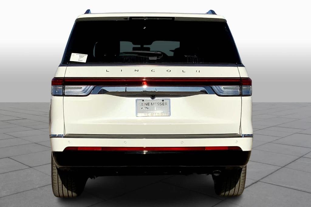 new 2024 Lincoln Navigator car, priced at $95,940