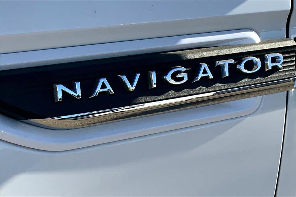 new 2024 Lincoln Navigator car, priced at $95,940