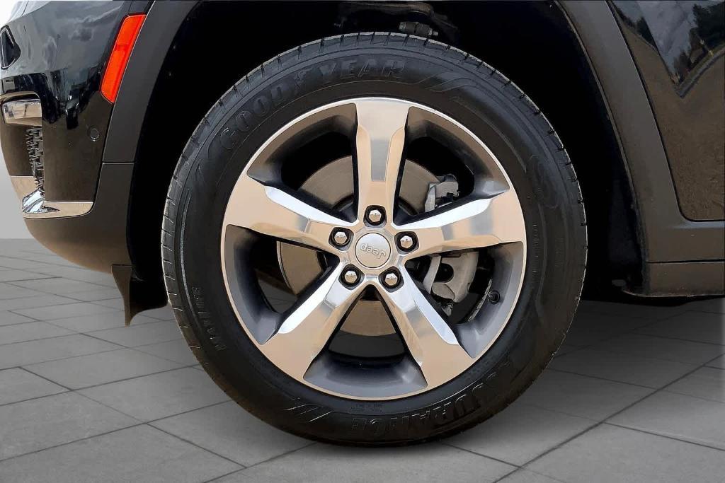 used 2021 Jeep Grand Cherokee L car, priced at $28,219