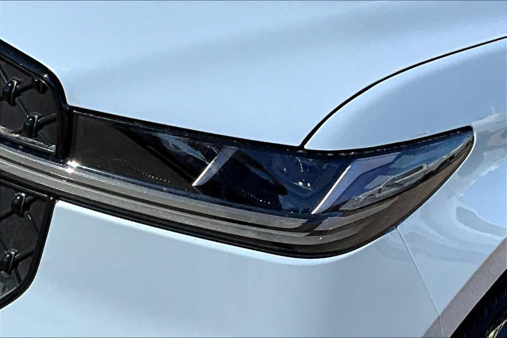 new 2025 Lincoln Navigator car, priced at $104,025