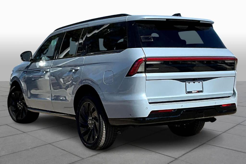 new 2025 Lincoln Navigator car, priced at $104,025