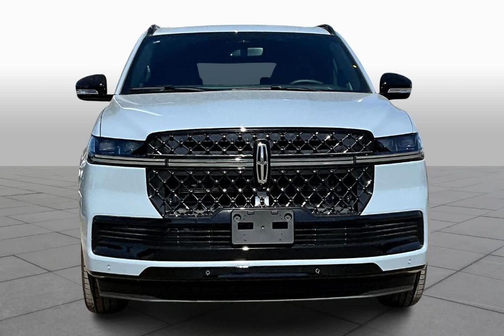 new 2025 Lincoln Navigator car, priced at $104,025