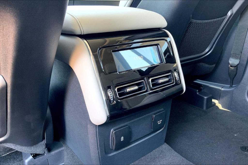 new 2025 Lincoln Aviator car, priced at $65,741