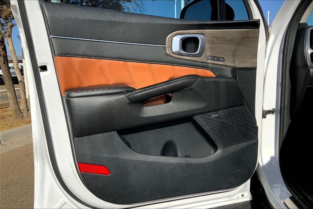 used 2022 Kia Sorento car, priced at $31,689