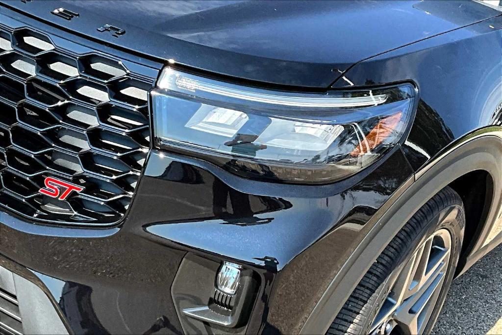 new 2025 Ford Explorer car, priced at $59,310