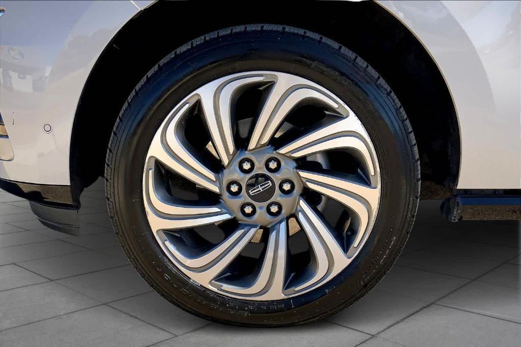 used 2022 Lincoln Navigator car, priced at $56,319