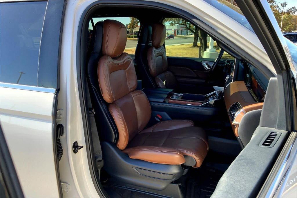 used 2022 Lincoln Navigator car, priced at $56,319