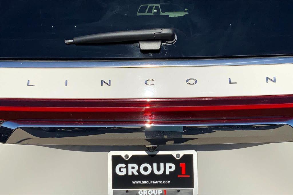 used 2022 Lincoln Navigator car, priced at $56,319