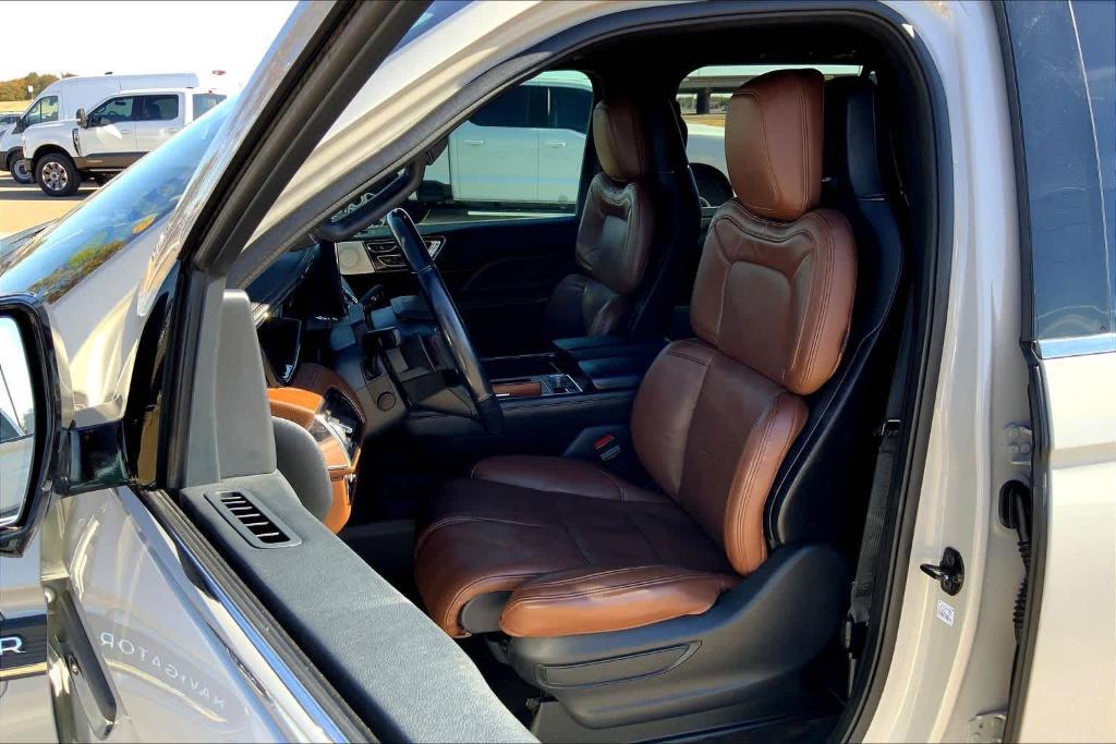 used 2022 Lincoln Navigator car, priced at $56,319