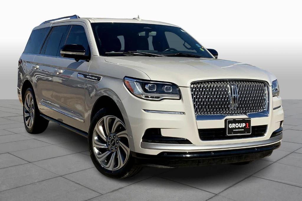 used 2022 Lincoln Navigator car, priced at $56,319