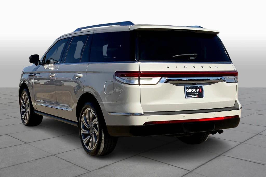 used 2022 Lincoln Navigator car, priced at $56,319
