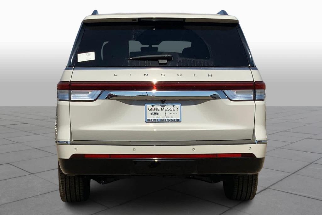 new 2024 Lincoln Navigator car, priced at $105,905