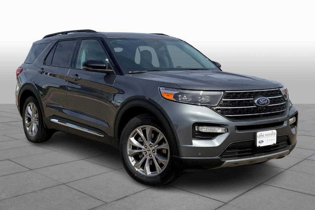 new 2024 Ford Explorer car, priced at $48,927