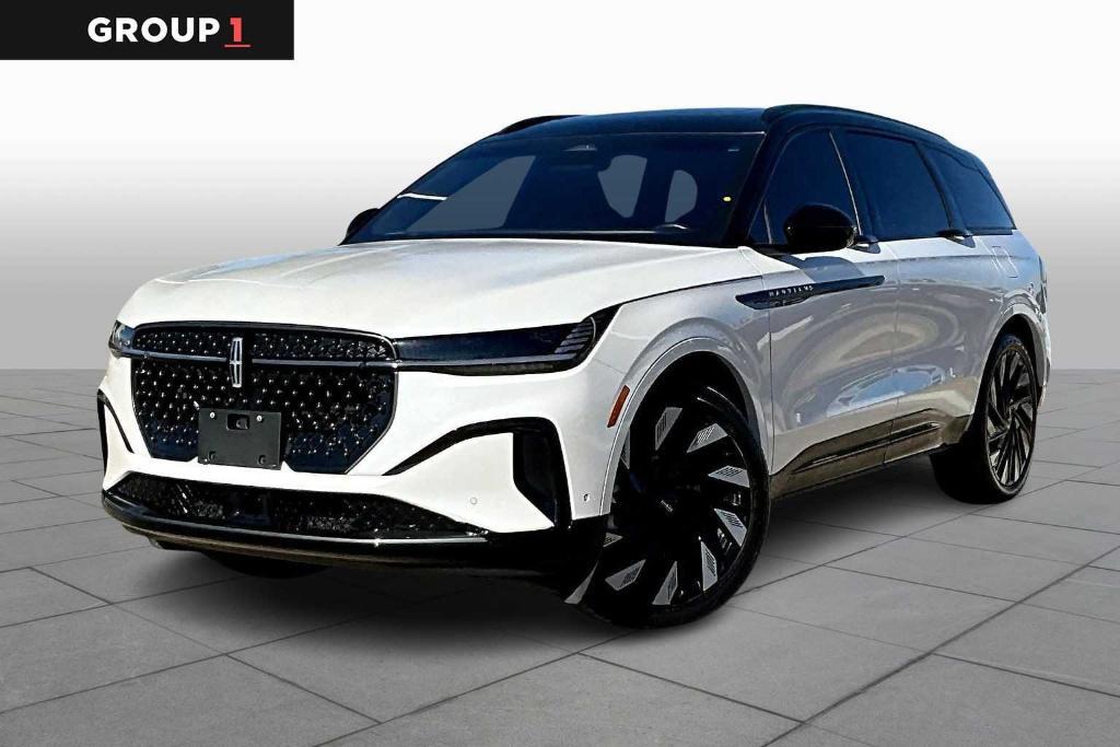 used 2024 Lincoln Nautilus car, priced at $53,499