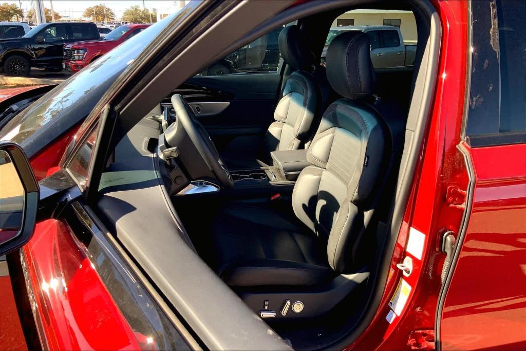 new 2024 Lincoln Nautilus car, priced at $67,403