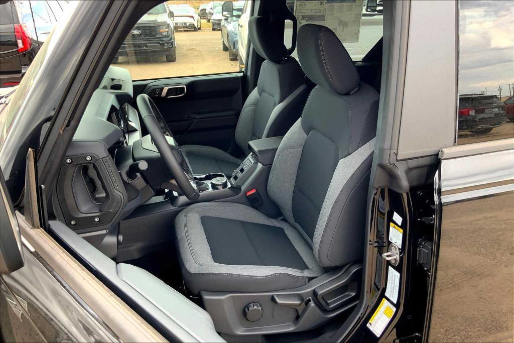 new 2025 Ford Bronco car, priced at $42,275