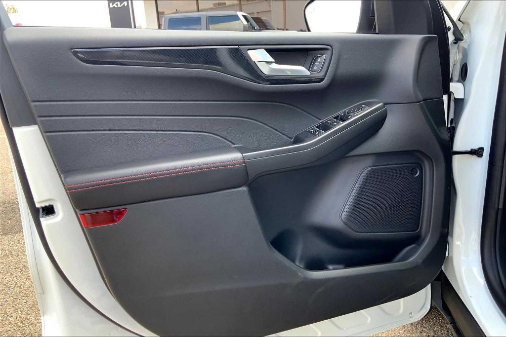 new 2025 Ford Escape car, priced at $29,590
