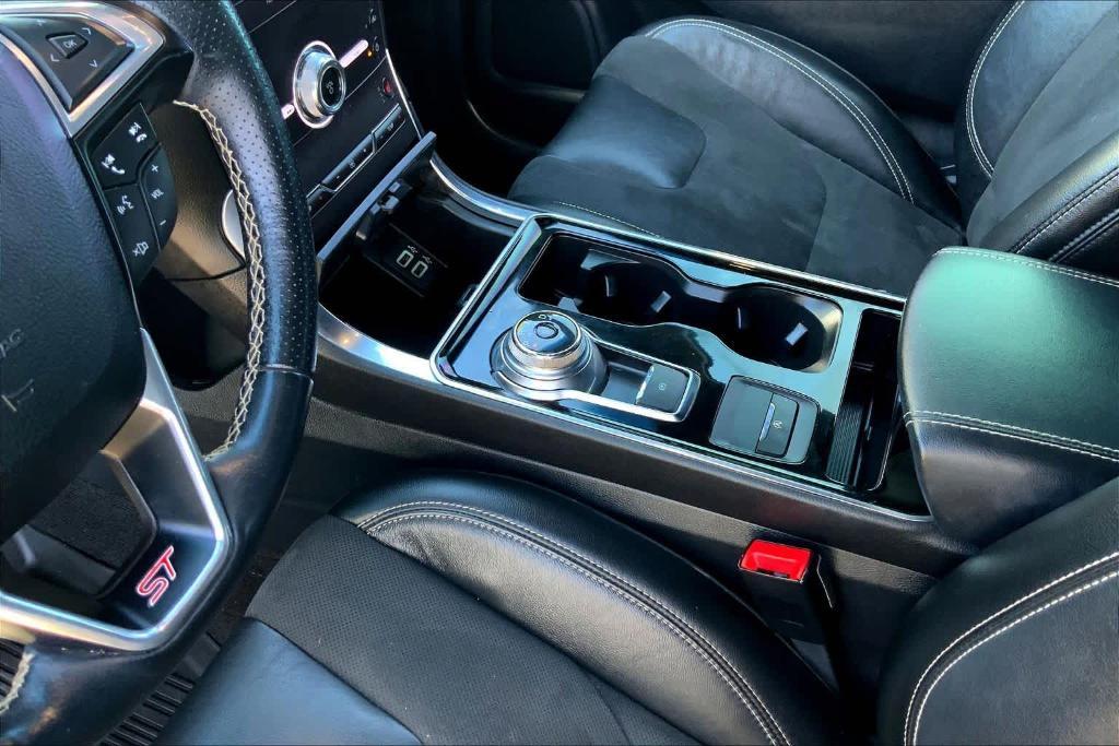 used 2020 Ford Edge car, priced at $21,989