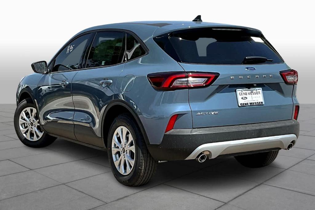 new 2025 Ford Escape car, priced at $29,990