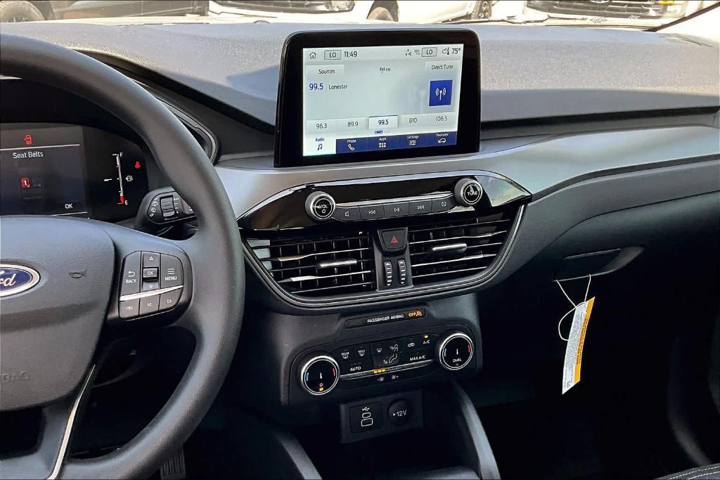 new 2025 Ford Escape car, priced at $29,990