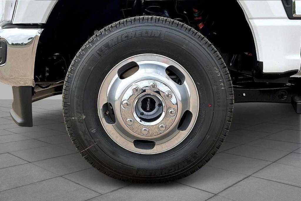new 2025 Ford F-350 car, priced at $75,515