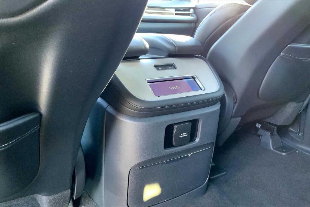 new 2025 Lincoln Navigator L car, priced at $107,015