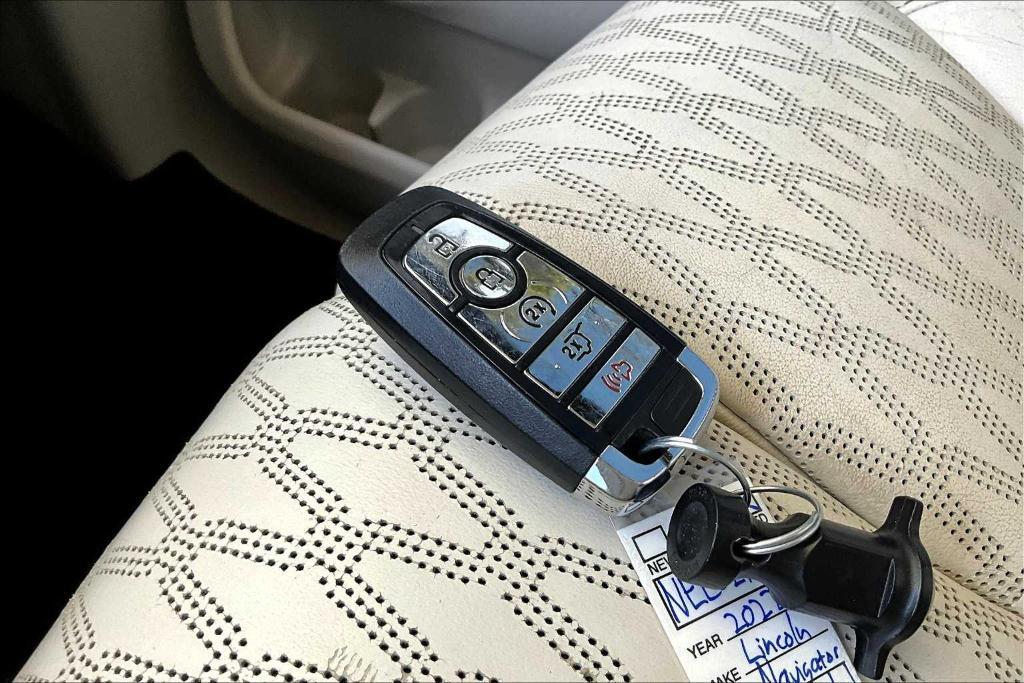 used 2022 Lincoln Navigator car, priced at $57,346