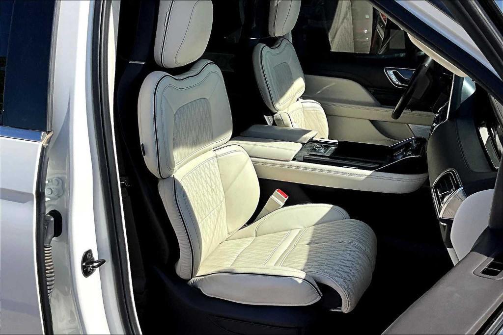 used 2022 Lincoln Navigator car, priced at $57,346